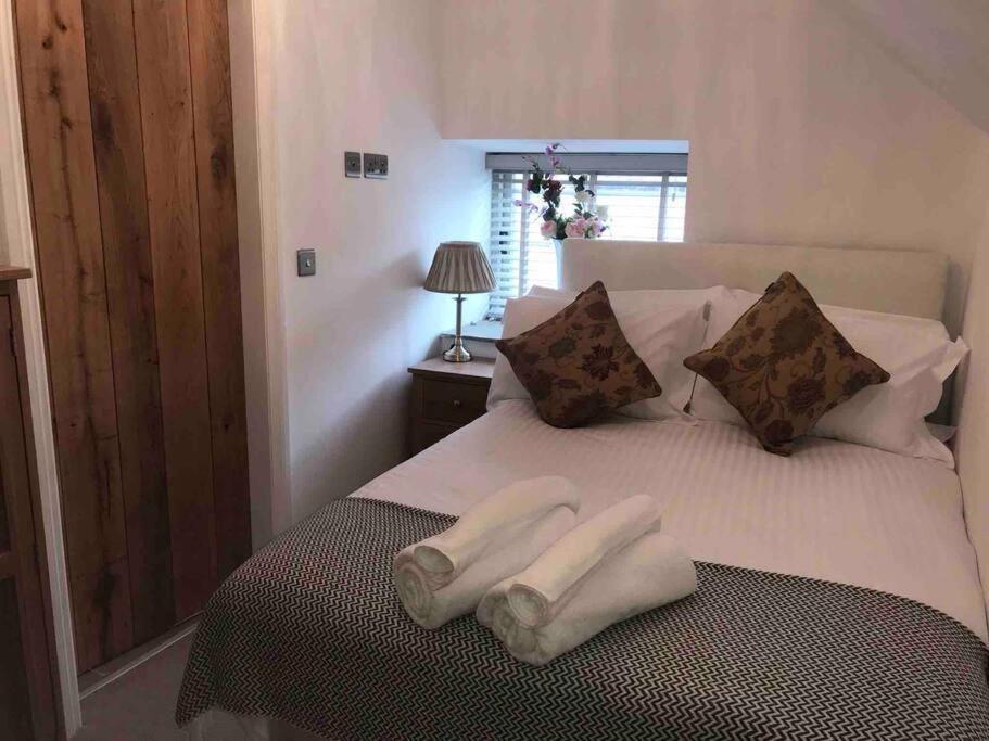 Chic 2 Bed Peak District Cottage Barn Near Alton Towers, Polar Bears, Chatsworth House Leek Luaran gambar