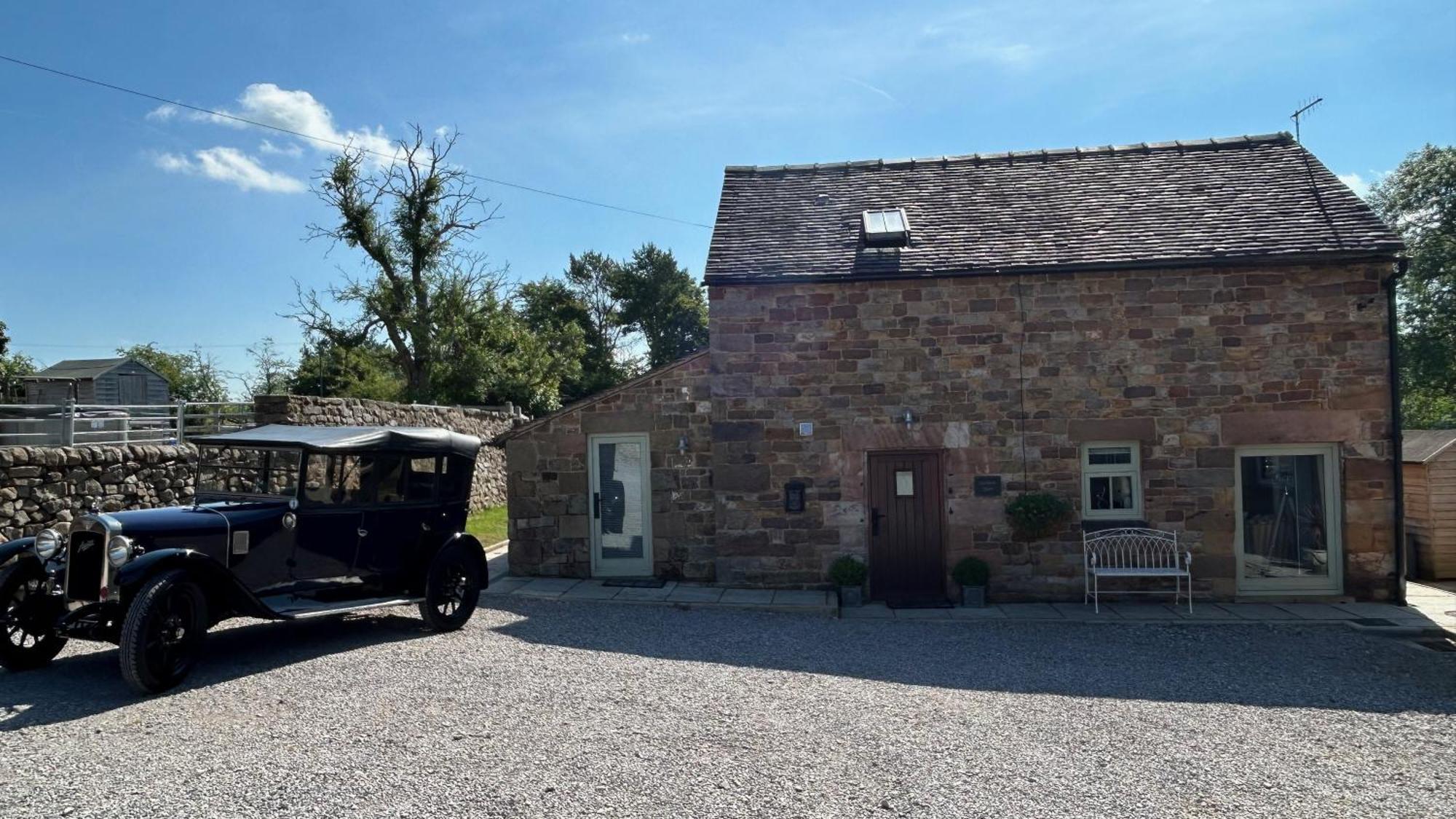 Chic 2 Bed Peak District Cottage Barn Near Alton Towers, Polar Bears, Chatsworth House Leek Luaran gambar